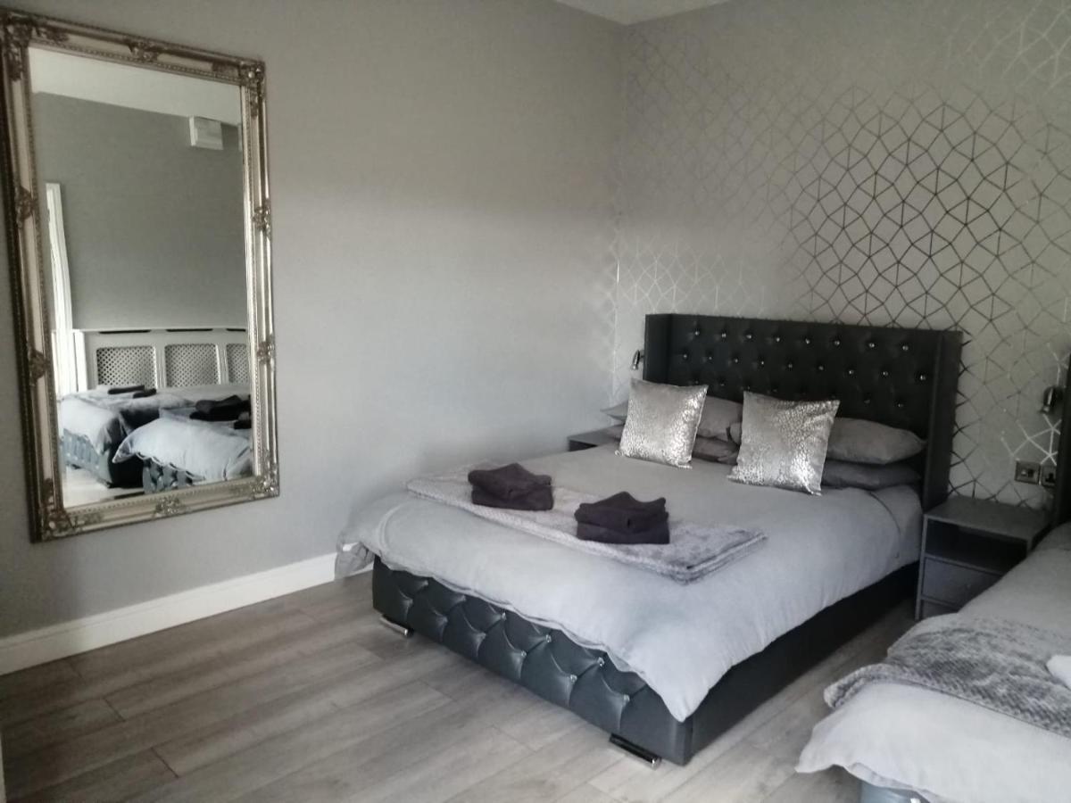 Cosgrove Bed & Breakfast Сканторп Экстерьер фото